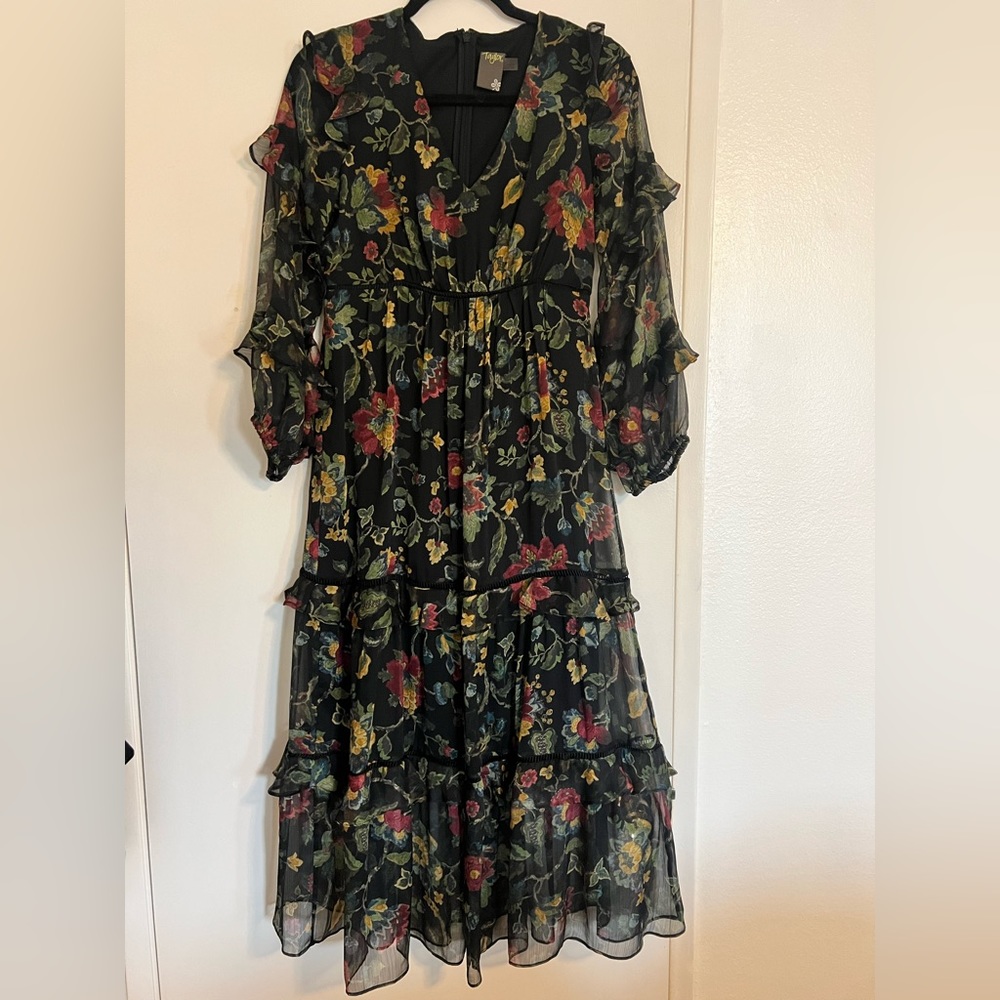 Taylor floral dress size 2